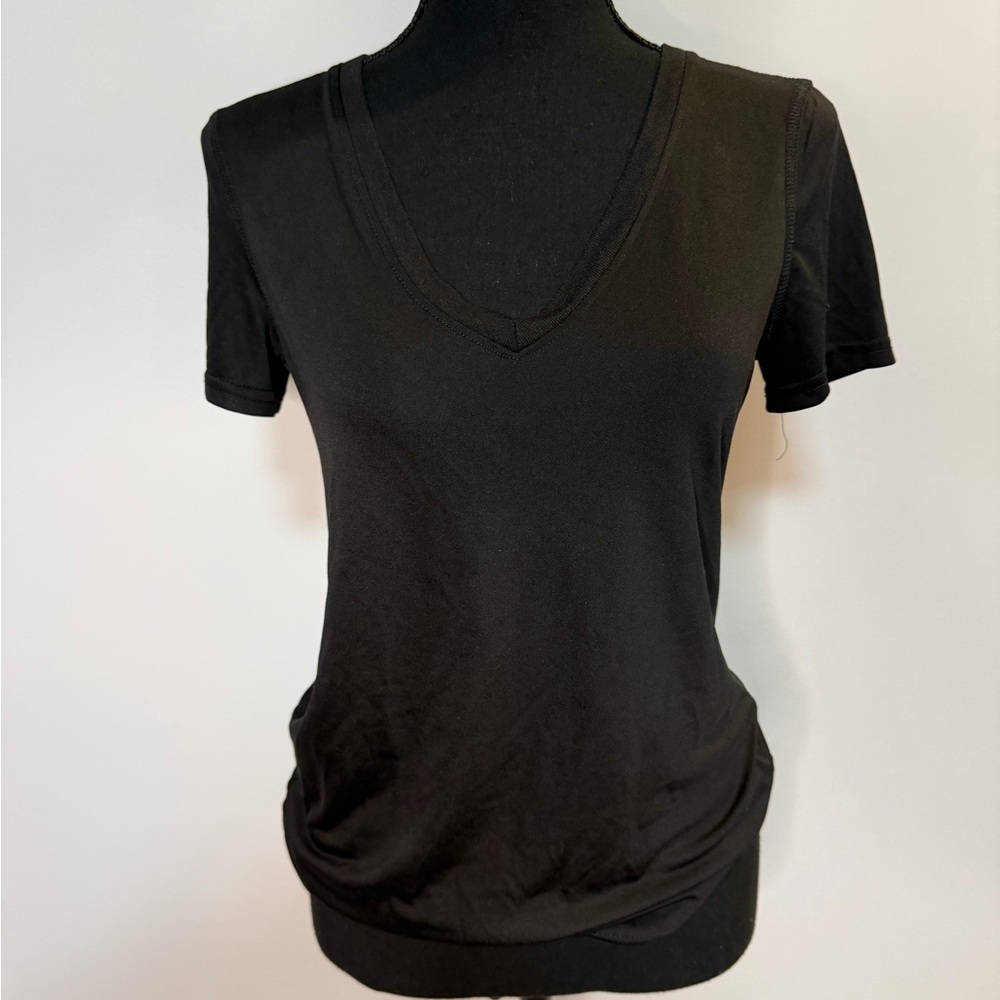 Danskin Dri Fit Semi Fitted Black V-Neck Short Sleeve Tee